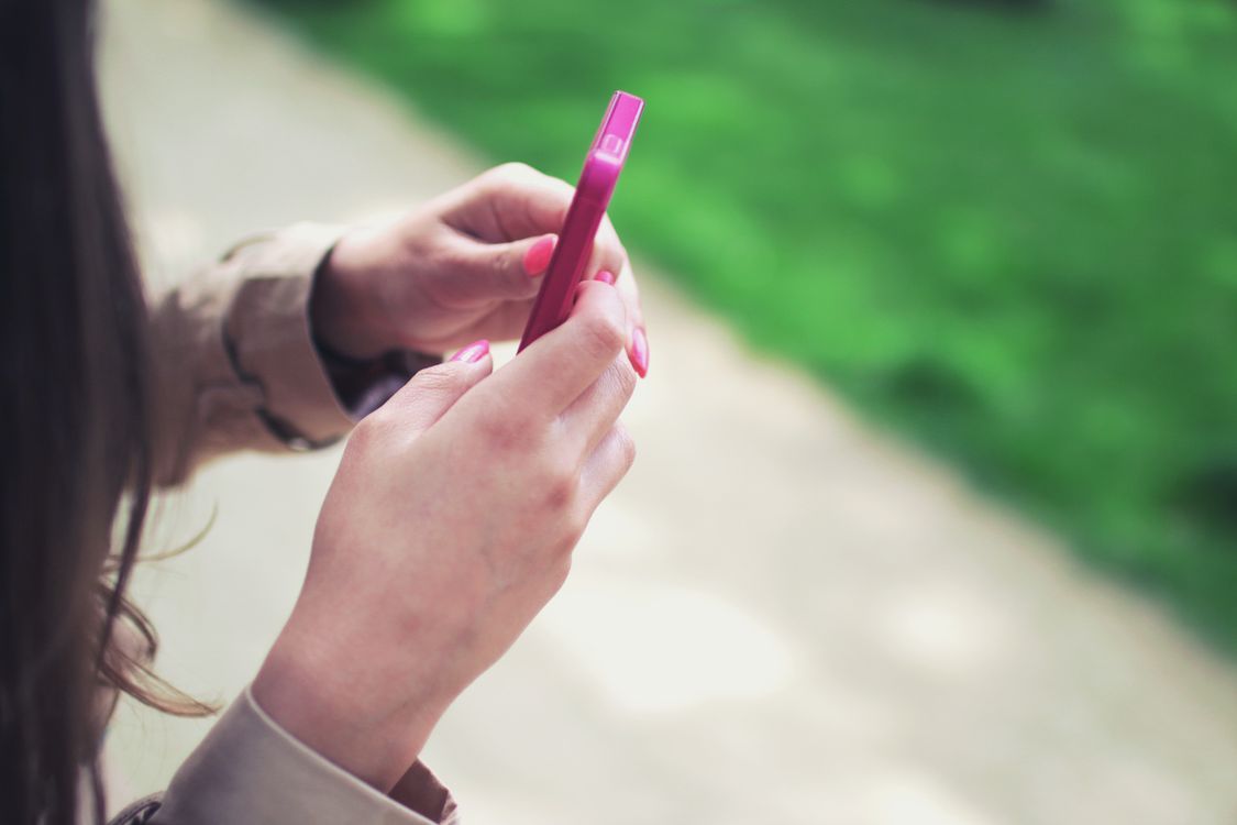 Połączenie kamery z telefonem przez Bluetooth lub Wi-Fi