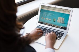 Gdzie jest kamera w laptopie